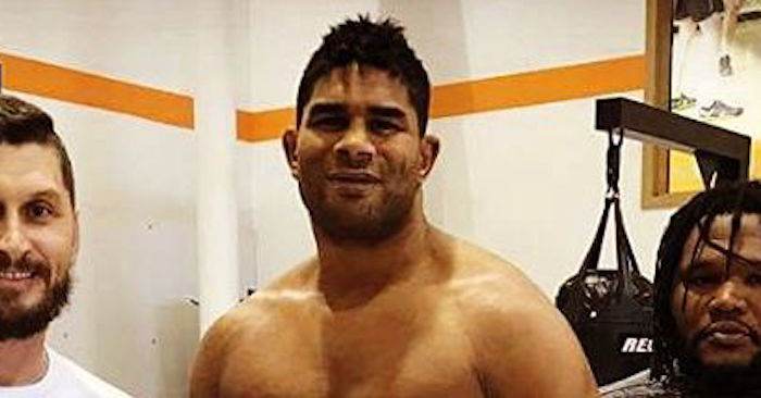 Alistair Overeem Instagram Shirtless Alistair Overeem Emerges And He S Jacked Mma Imports