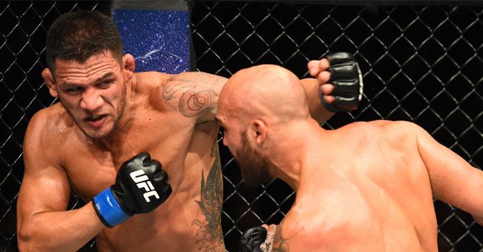 Rafael dos Anjos easily outstrikes Robbie Lawler at UFC on Fox 26.
