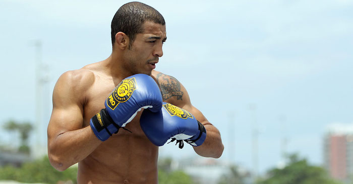 Former UFC champ Jose Aldo doing some training.