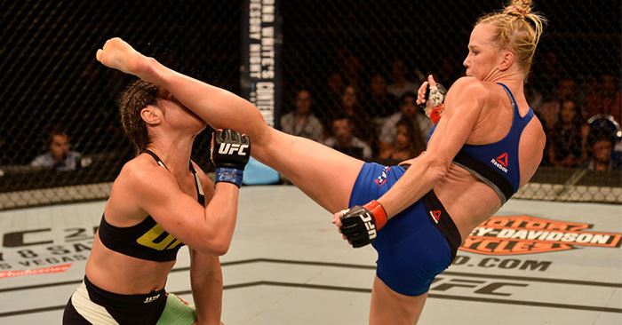 Holly Holm head kick KO's Bethe Correia.