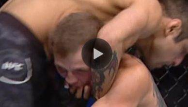 Jason Knight bites Gabriel Benitez at UFC Fight Night 123.