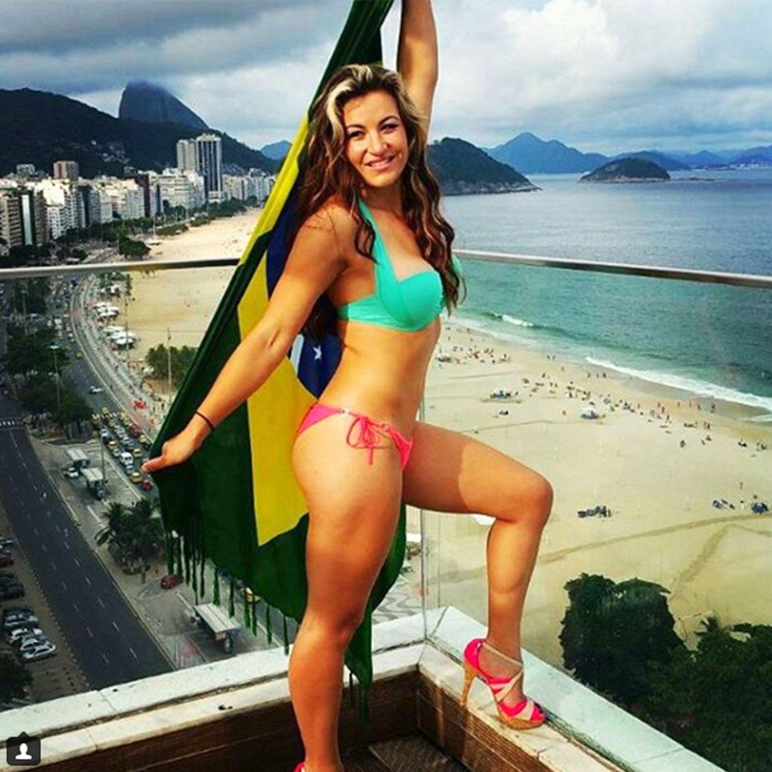 Miesha Tate Top 10 Sexiest Photos.